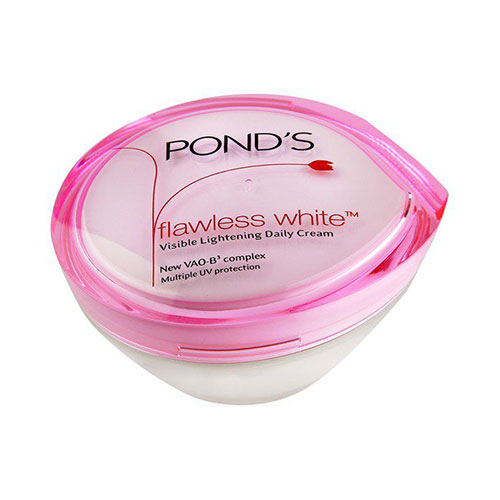 PONDS FLAWLESS WHITE VISIBLE LIGHTENING DAY CREAM